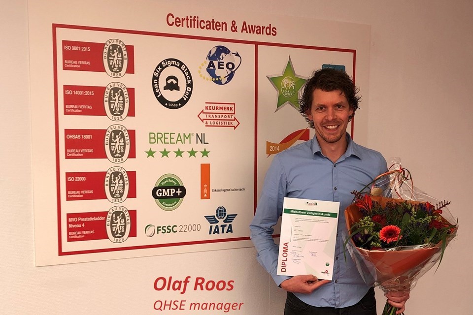 De QHSE Manager van Oldenburger|Fritom, Olaf Roos, heeft het diploma Middelbare Veiligheidskunde (MVK) behaald.