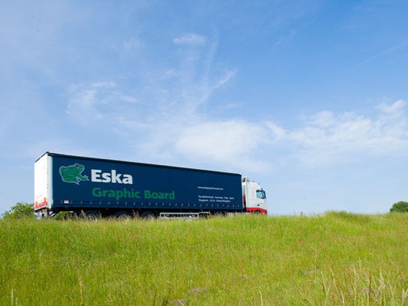 Oldenburger|Fritom is logistiek partner van ESKA, producent van massiefkarton en grafisch karton in Hoogezand-Sappemeer.