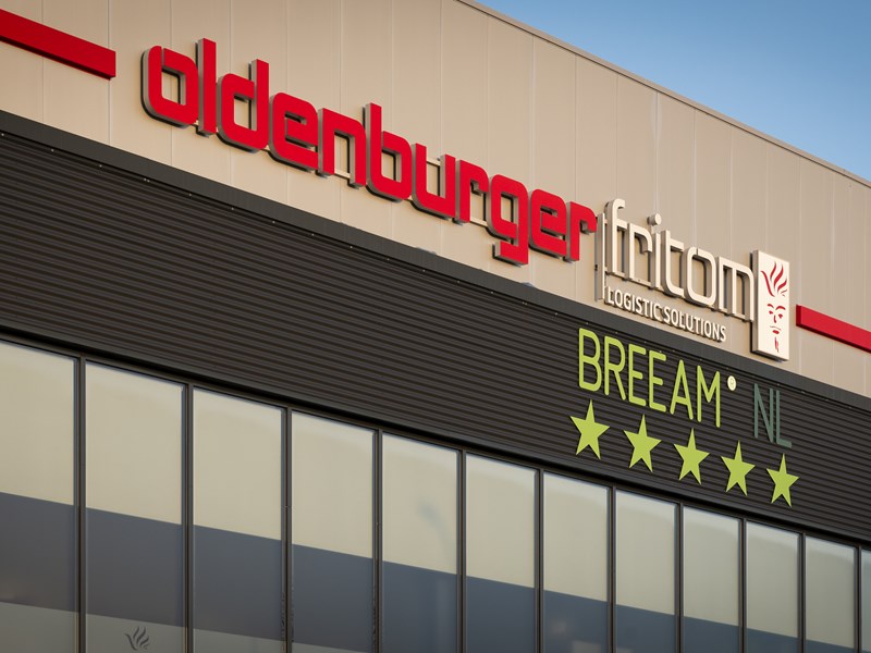 Oldenburger|Fritom beschikt in Veendam over een BREEAM Outstanding distributiecentrum met geavanceerde duurzame installaties.