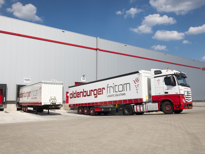 Dies sind die Laderampe und Entladerampe des BREEAM Outstanding Distributionszentrums von Oldenburger|Fritom in Veendam.