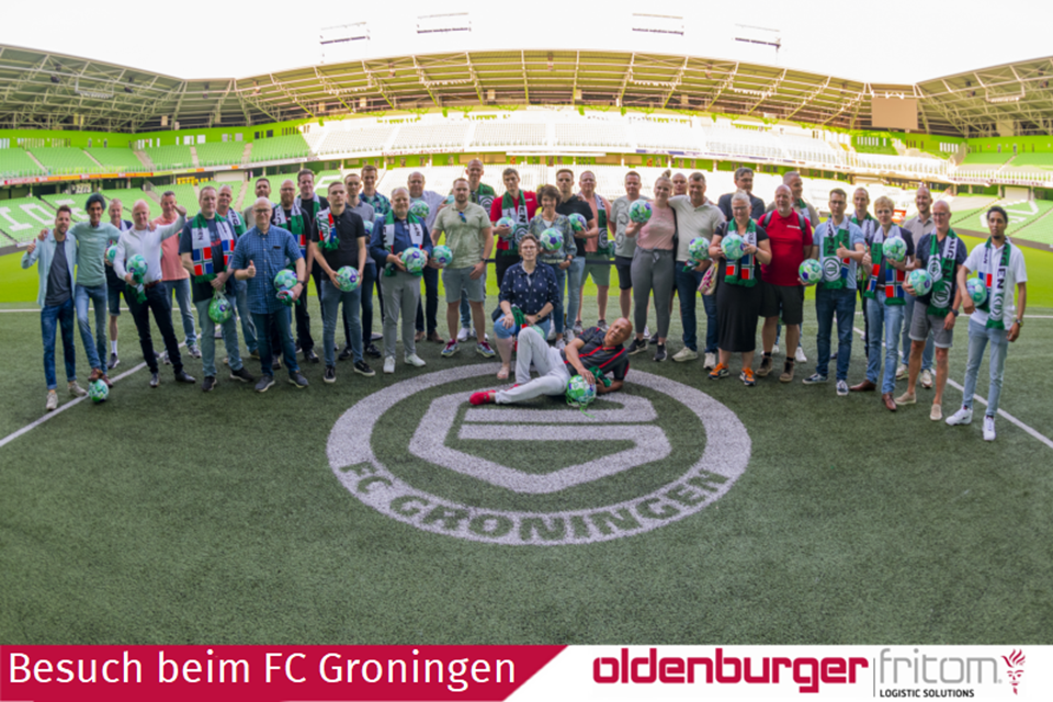 Mitarbeiter Oldenburger|Fritom zu Besuch beim Fußballverein FC Groningen.