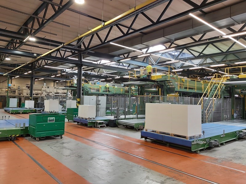 Oldenburger|Fritom ist der Logistikpartner von Pyroll, tätig in der Verarbeitung von Papier und Karton in Winschoten.